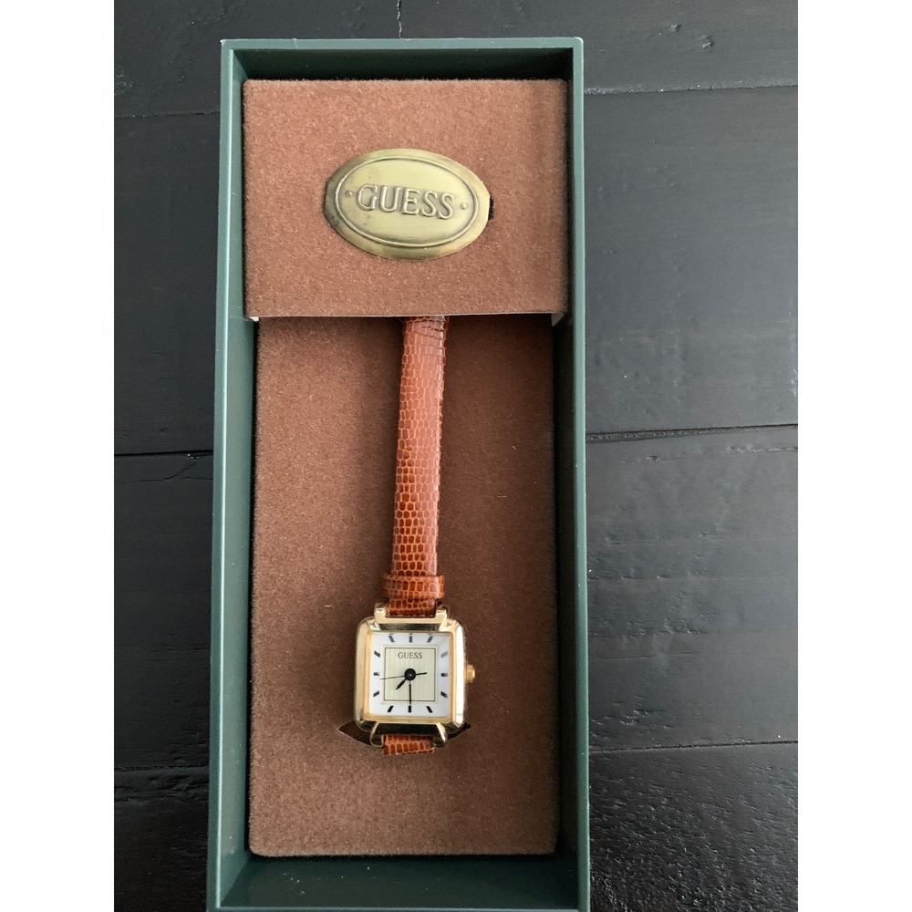 GUESS Wrist Watch for Women, NEW In Box (A)